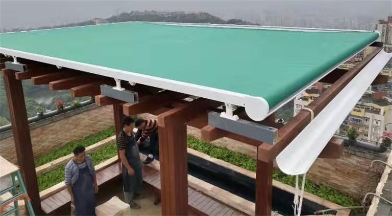 天幕篷和室內(nèi)遮陽(yáng)簾